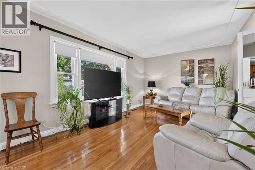 416 BARTLETT Avenue, Grimsby, photo 7