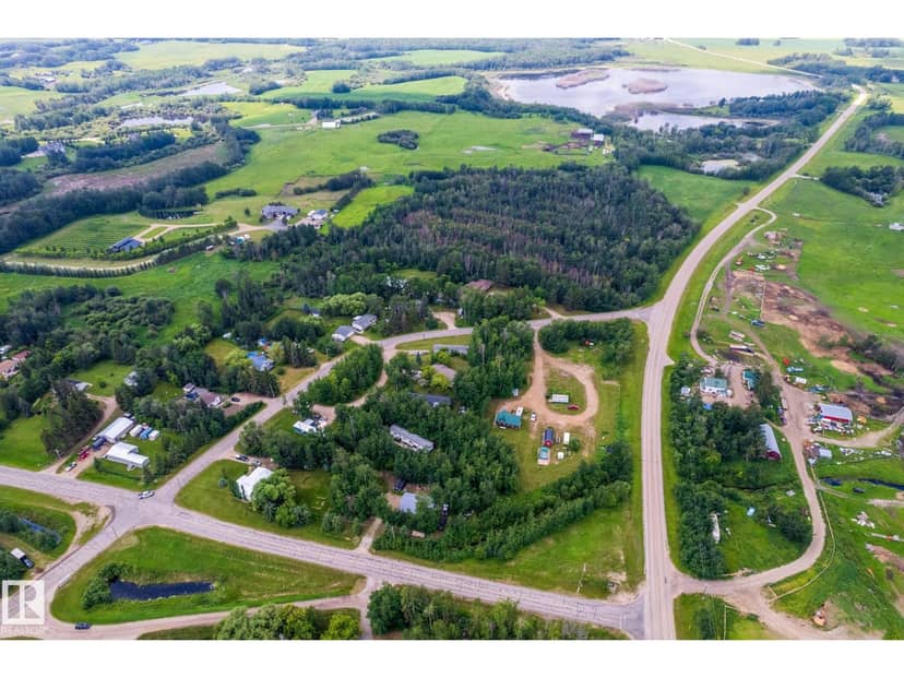 54500 Lac Ste Anne Tr — photo 12 of 23