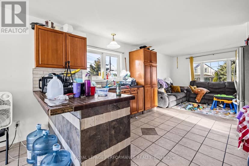 120 Herbert Street — photo 12 of 40