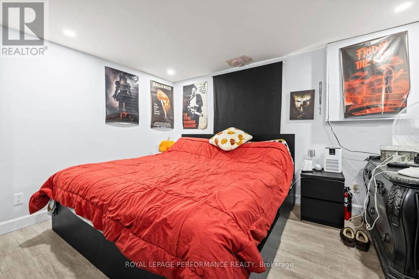 120 Herbert Street — photo 34 of 40