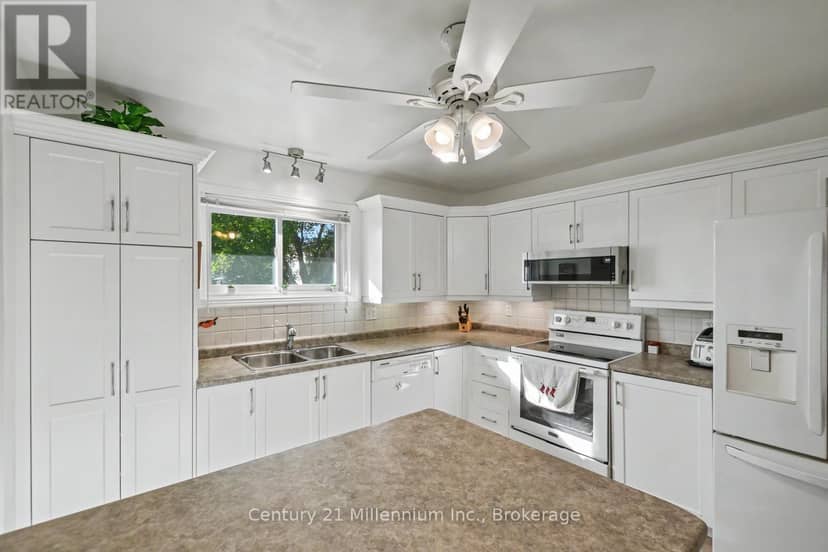 18 Dillon Drive — photo 26 of 40