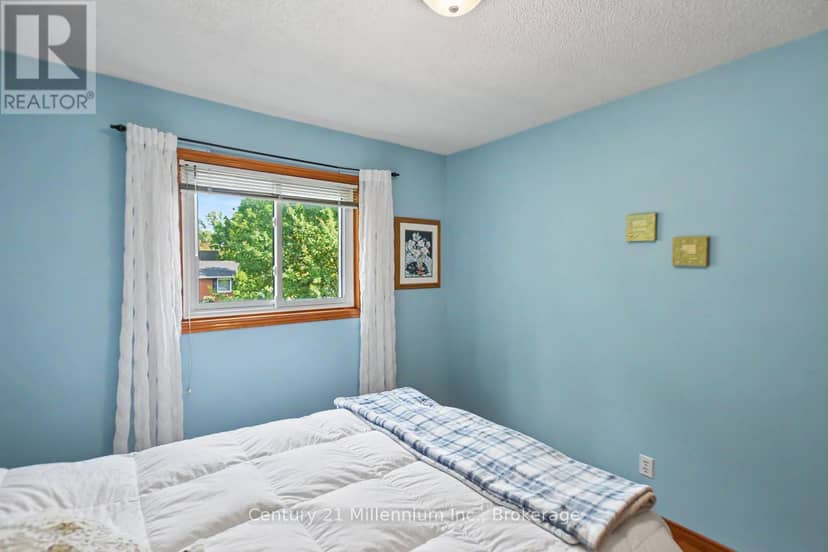 18 Dillon Drive — photo 37 of 40