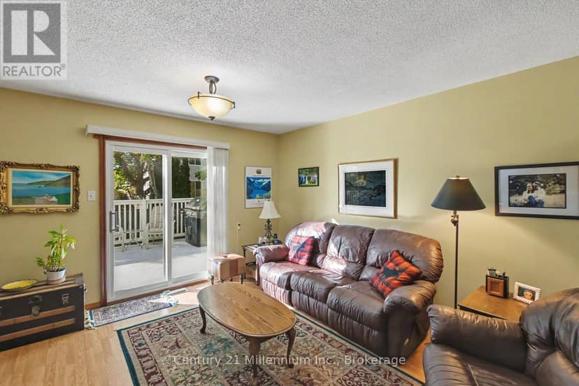 18 Dillon Drive — photo 38 of 40