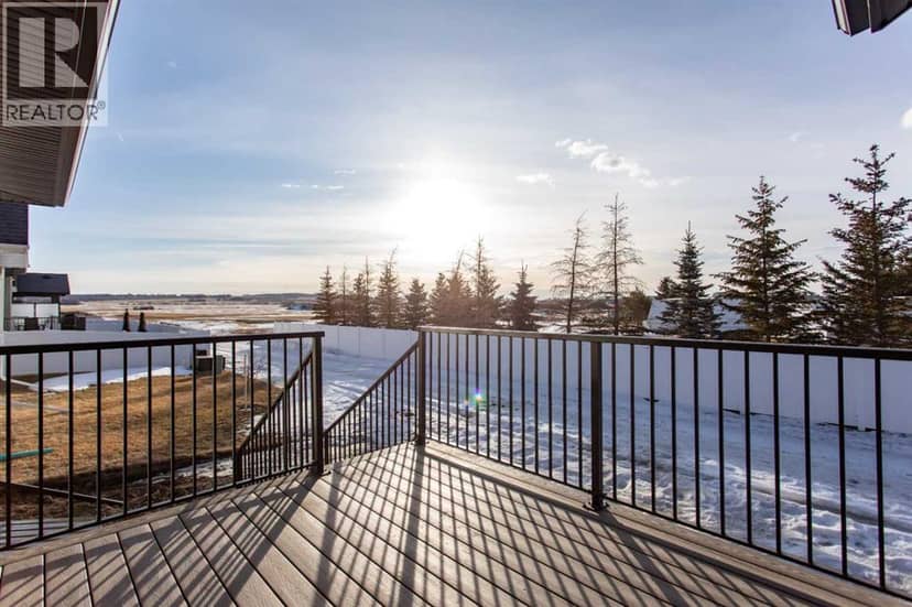 20 Emmett Crescent — photo 25 of 27