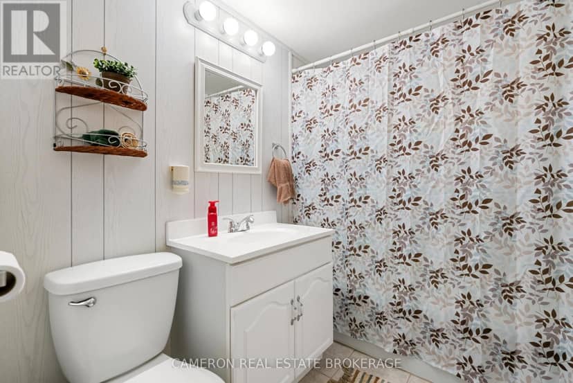 421 Beach Avenue — photo 20 of 37