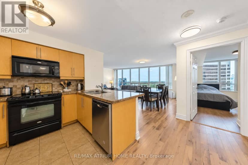 2320 - 25 Greenview Avenue, Toronto, photo 8