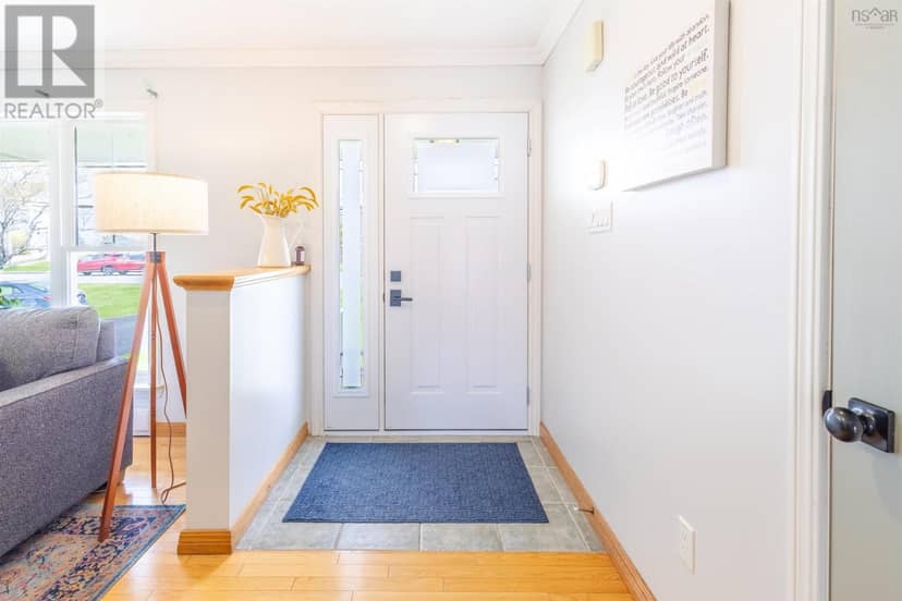 1242 George Street — photo 2 of 20