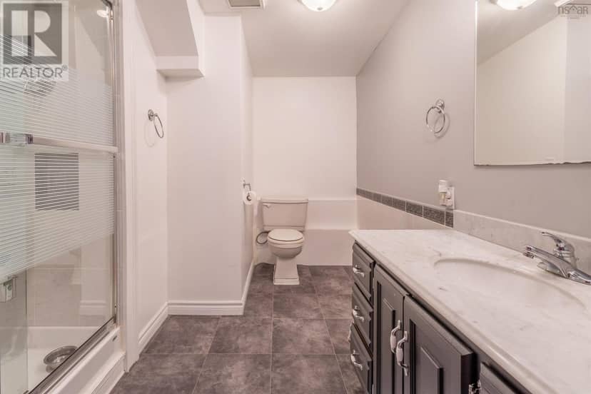 1242 George Street — photo 14 of 20
