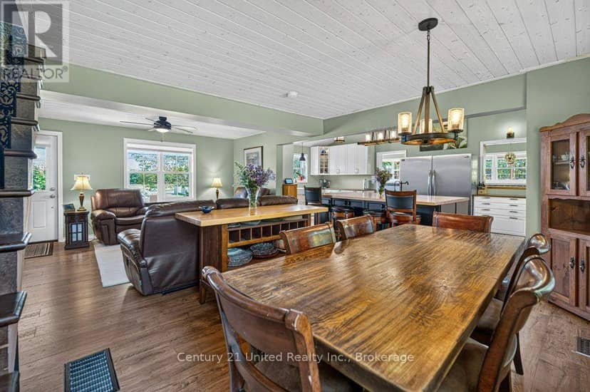 37 Northey's Bay Road — photo 14 of 40