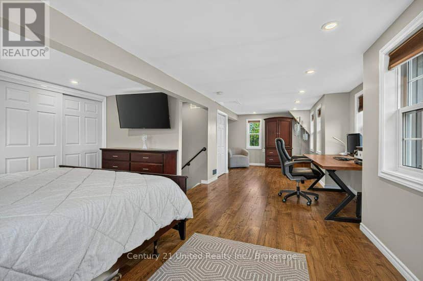 37 Northey's Bay Road — photo 21 of 40