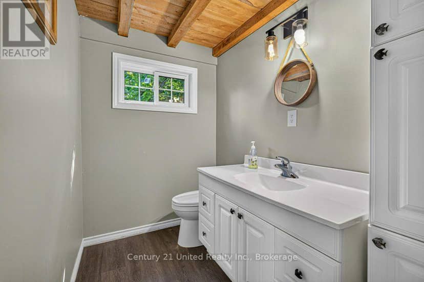 37 Northey's Bay Road — photo 33 of 40