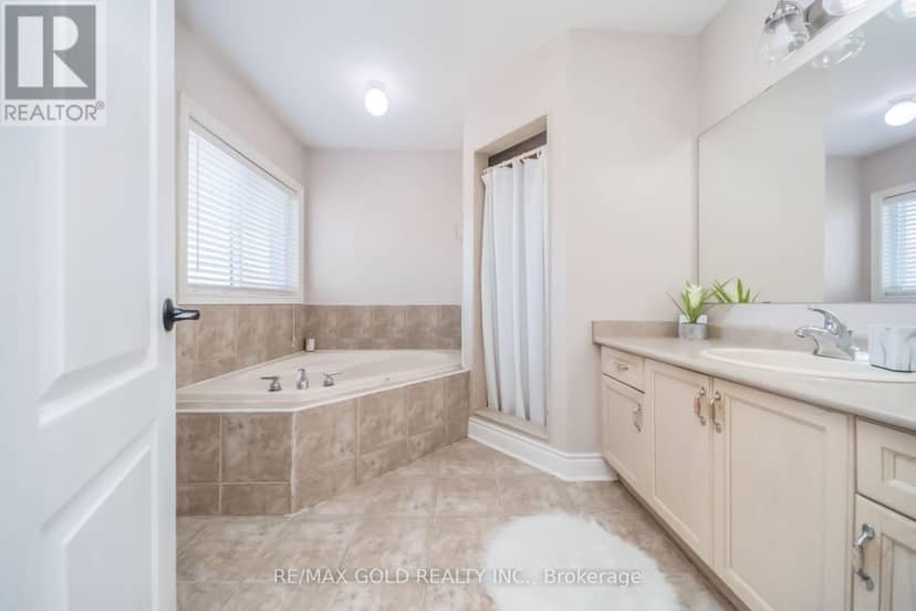 15 Newark Way — photo 17 of 40