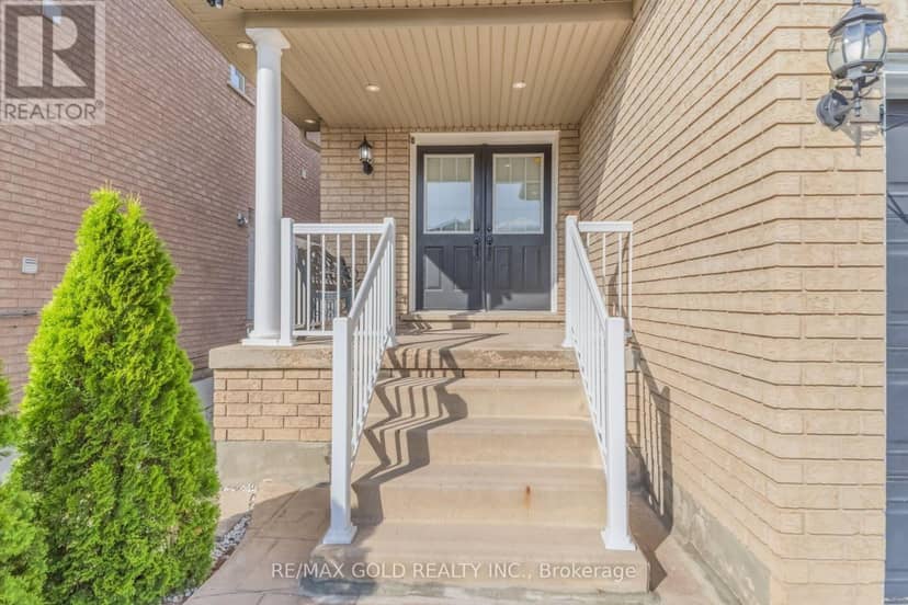 15 Newark Way — photo 2 of 40