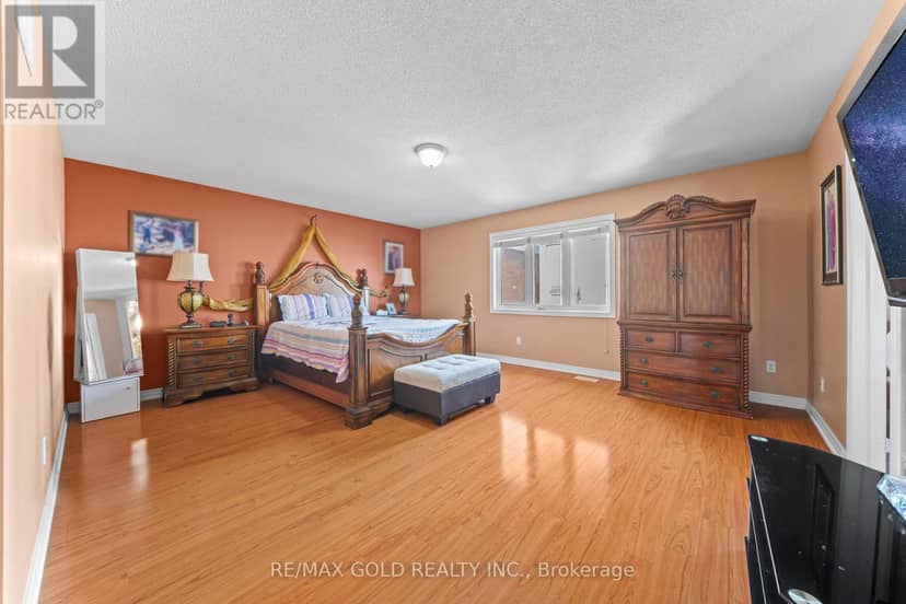 19 Attview Crescent — photo 13 of 27