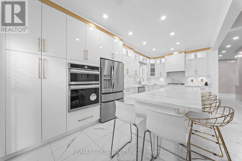 19 Attview Crescent — photo 4 of 27