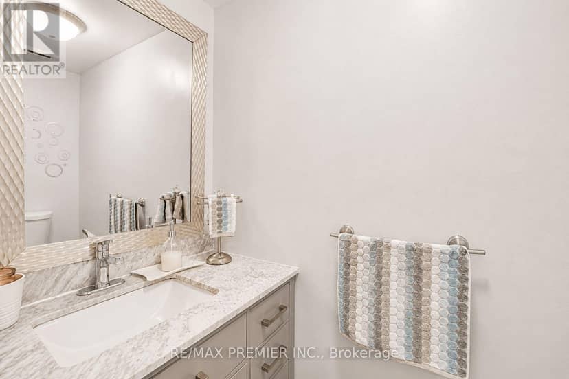 55 Deerpark Crescent — photo 12 of 40