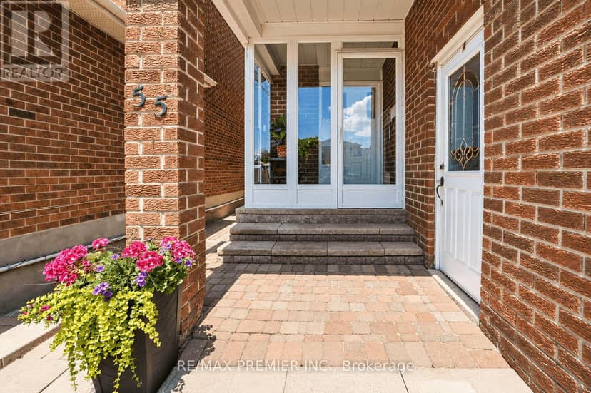 55 Deerpark Crescent, Brampton, photo 2