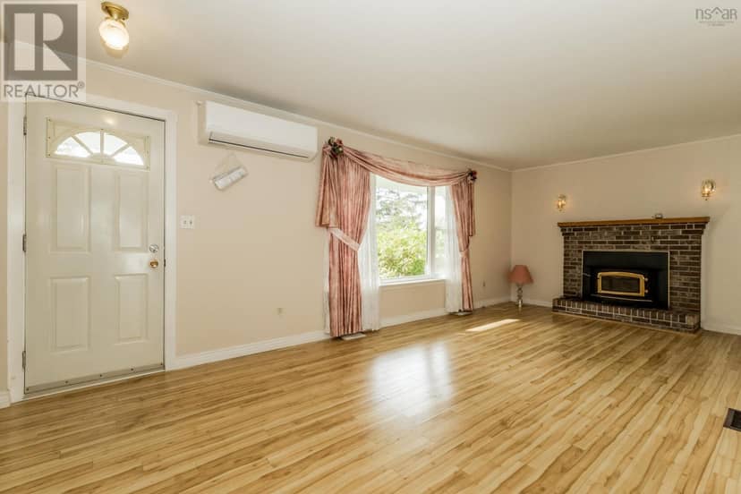 5841 Highway 1 — photo 10 of 30