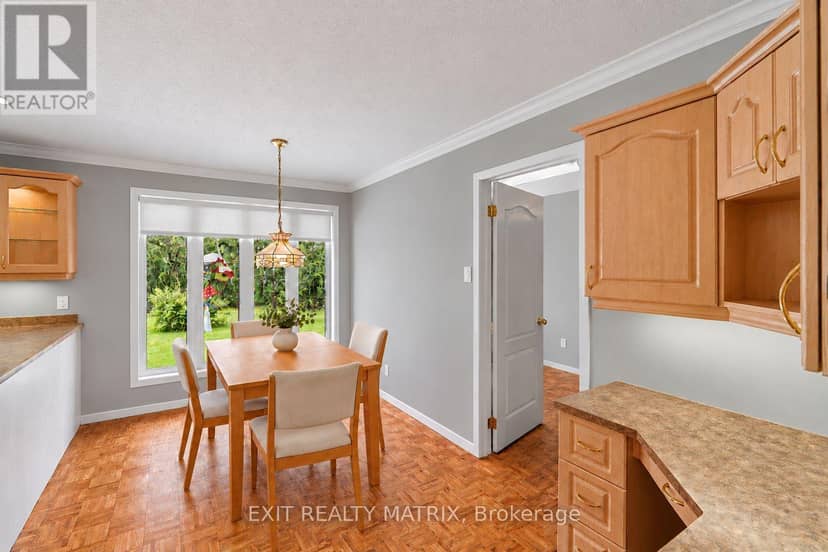 8329 Rodney Farm Drive — photo 10 of 30