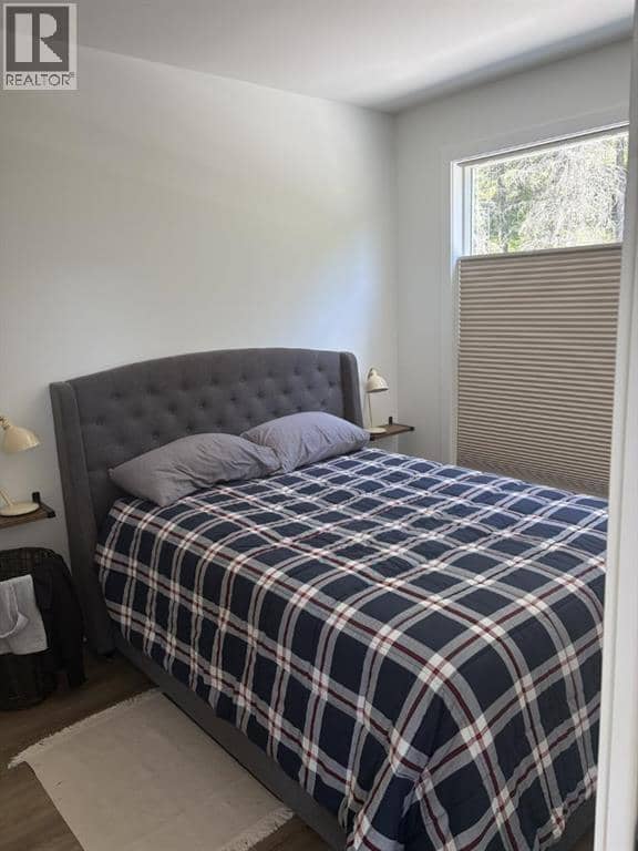 105 Pine Point — photo 9 of 17