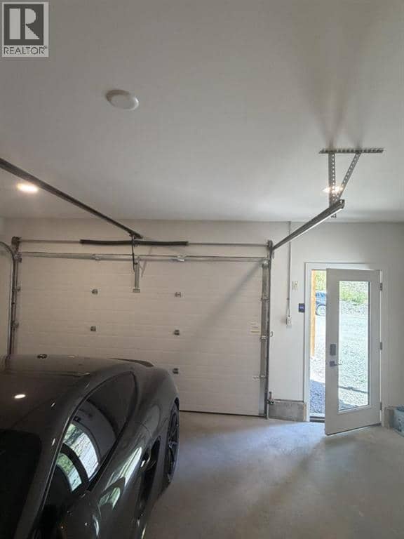 105 Pine Point — photo 13 of 17