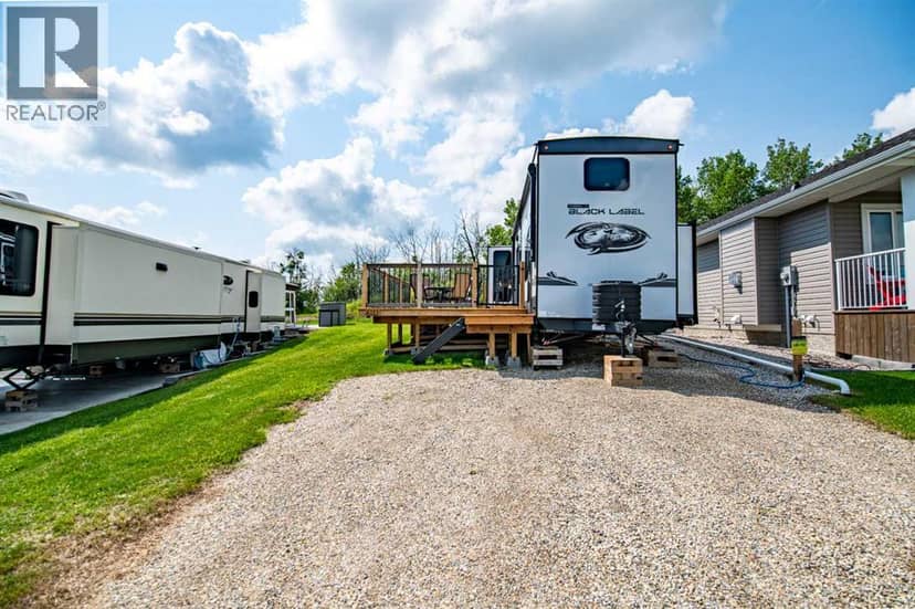 6112, 25054 South Pine Lake Road, Rural Red Deer County, photo 3