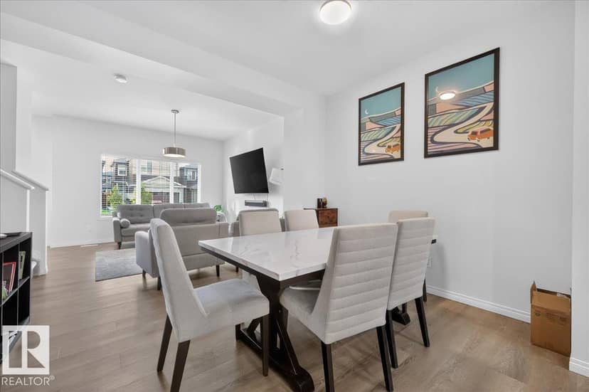 3716 42 AV — photo 12 of 40
