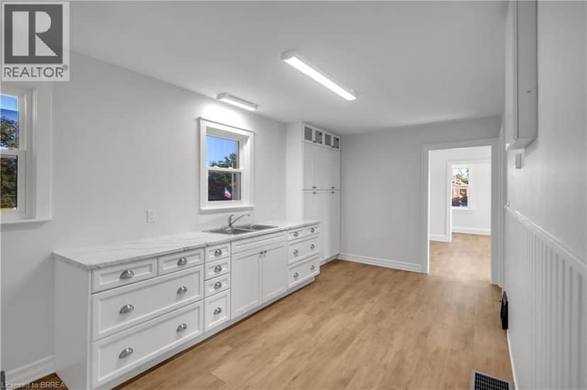 136 KING Street — photo 9 of 40