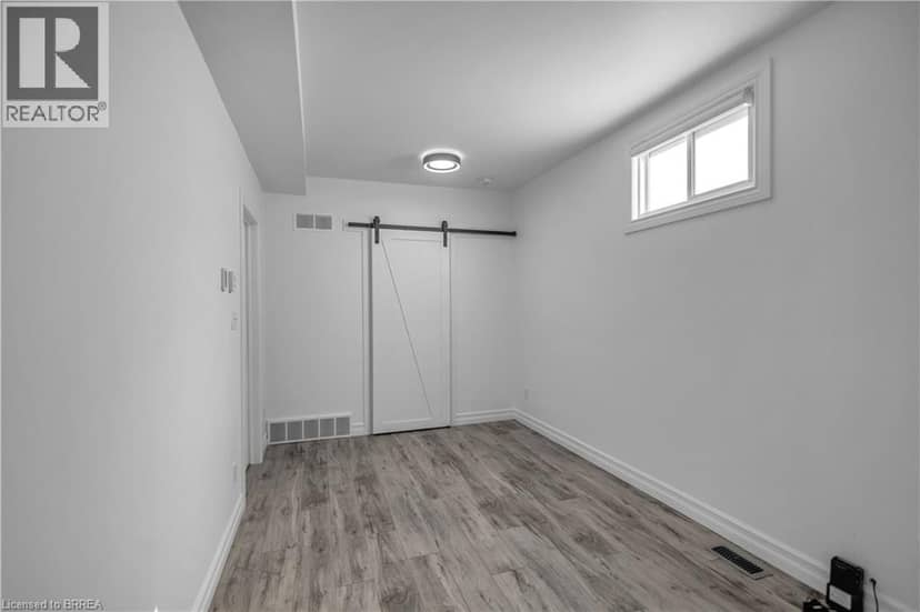 136 KING Street — photo 36 of 40