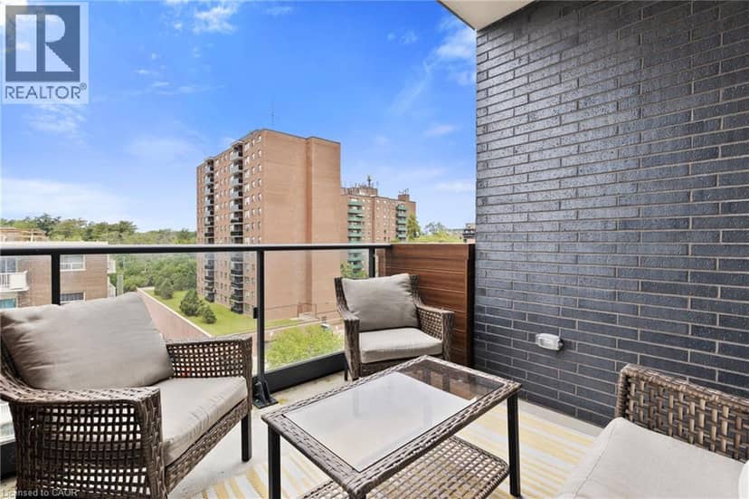 21 E PARK Street E Unit# 717 — photo 4 of 40