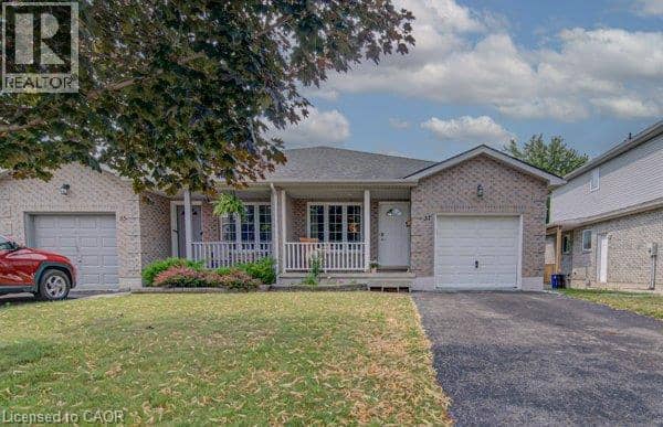 37 WINGFIELD Avenue — photo 1 of 36