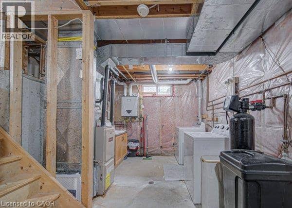 37 WINGFIELD Avenue — photo 30 of 36