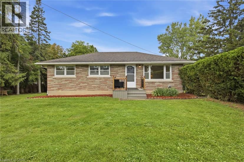 557 MISSISSAUGA Street — photo 3 of 40