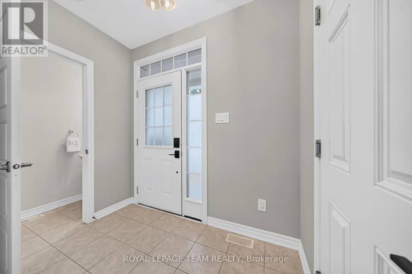 517 Foxlight Circle — photo 2 of 18
