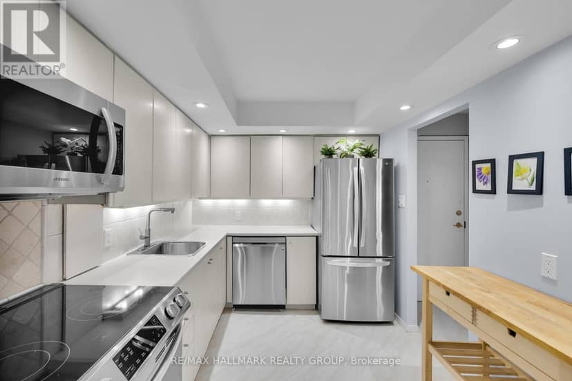 810 - 151 Bay Street, Ottawa, photo 5