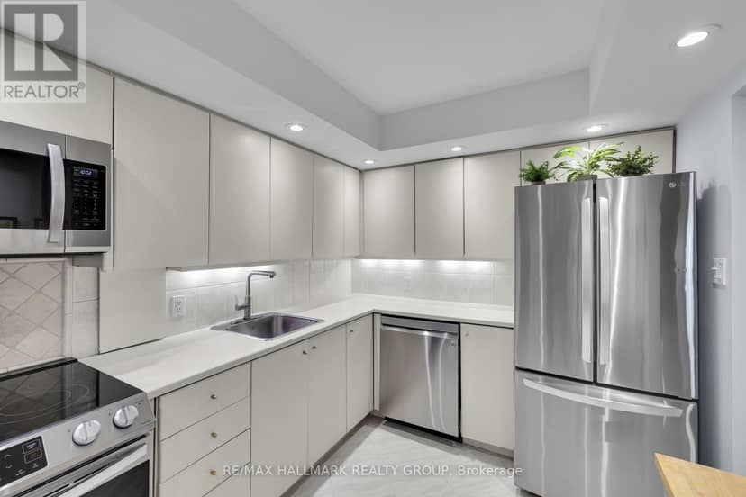 810 - 151 Bay Street, Ottawa, photo 6