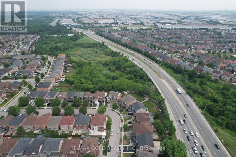 24 Gander Crescent — photo 33 of 37
