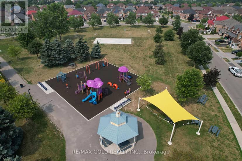 24 Gander Crescent — photo 35 of 37