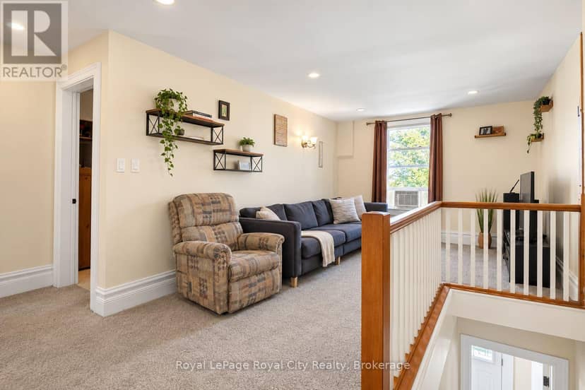 98 Waterloo Avenue — photo 27 of 36