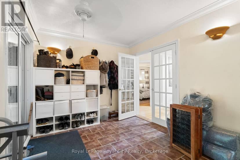 98 Waterloo Avenue, Guelph, photo 7