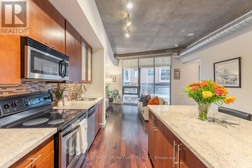 210 - 33 Mill Street — photo 1 of 40