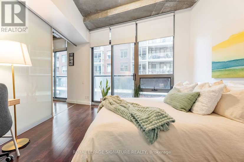 210 - 33 Mill Street — photo 16 of 40