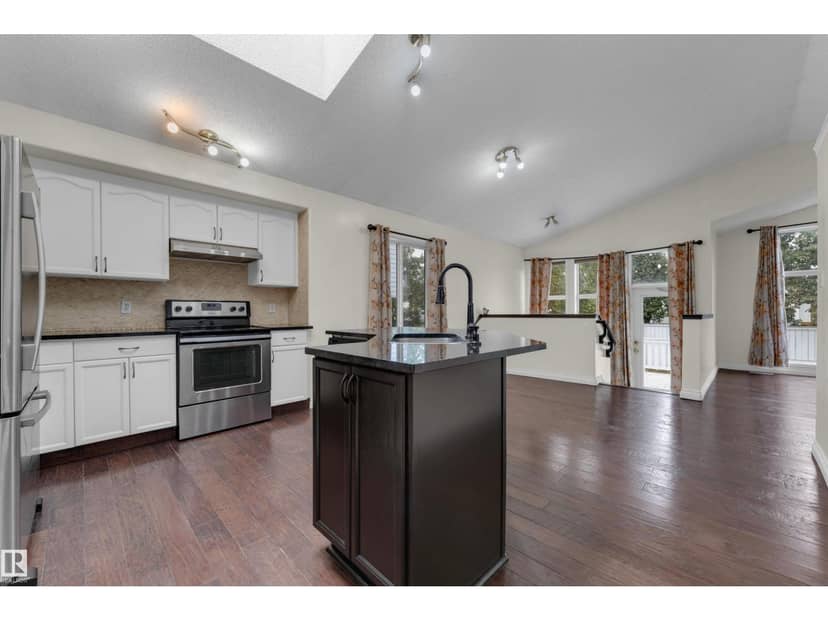 2320 37a ave NW NW, Edmonton, photo 8