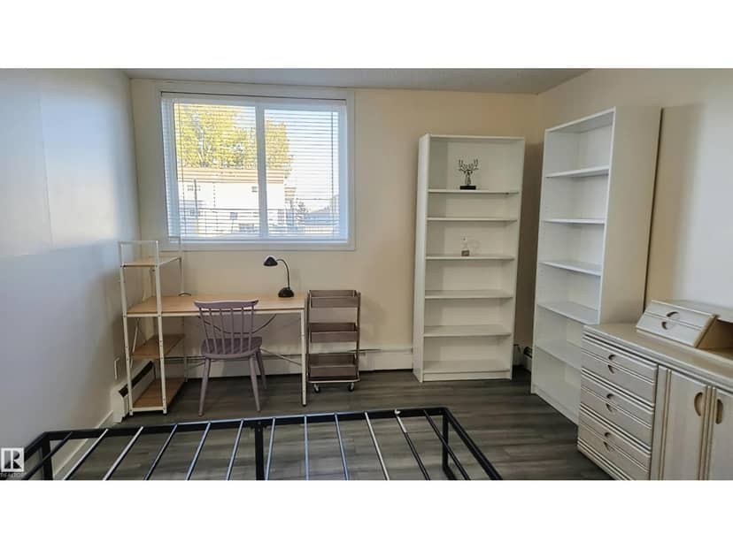 #109 18204 93 AV NW — photo 25 of 39