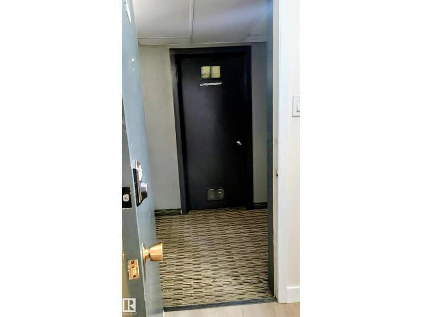 #109 18204 93 AV NW — photo 35 of 39