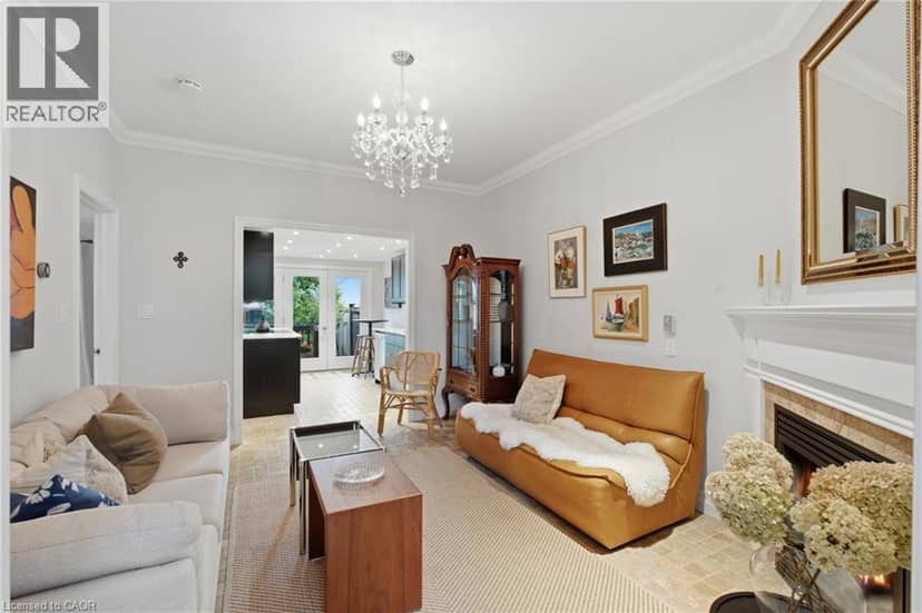 25 BALMORAL Drive — photo 9 of 40