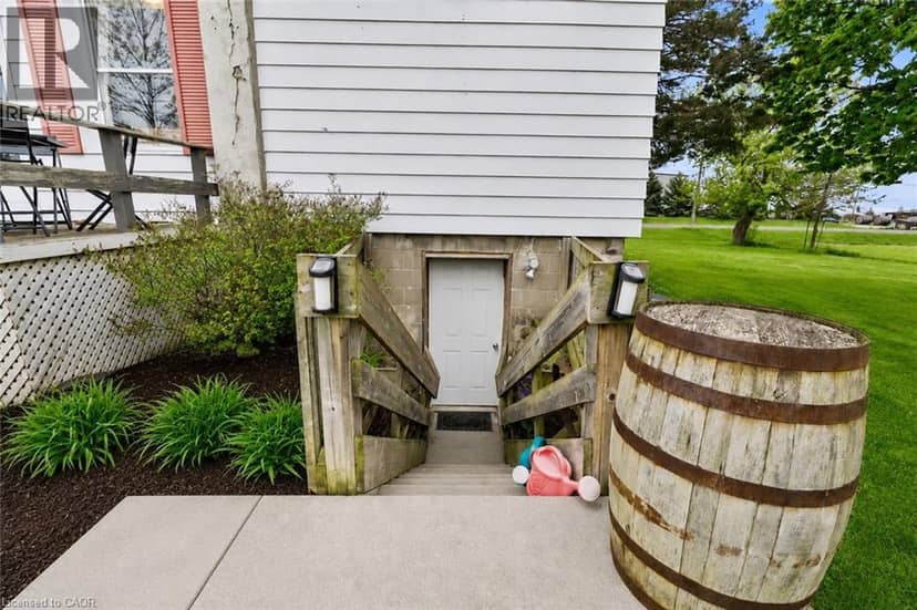 1068 NIAGARA STONE Road — photo 29 of 40