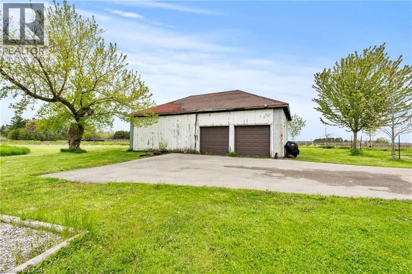 1068 NIAGARA STONE Road — photo 3 of 40