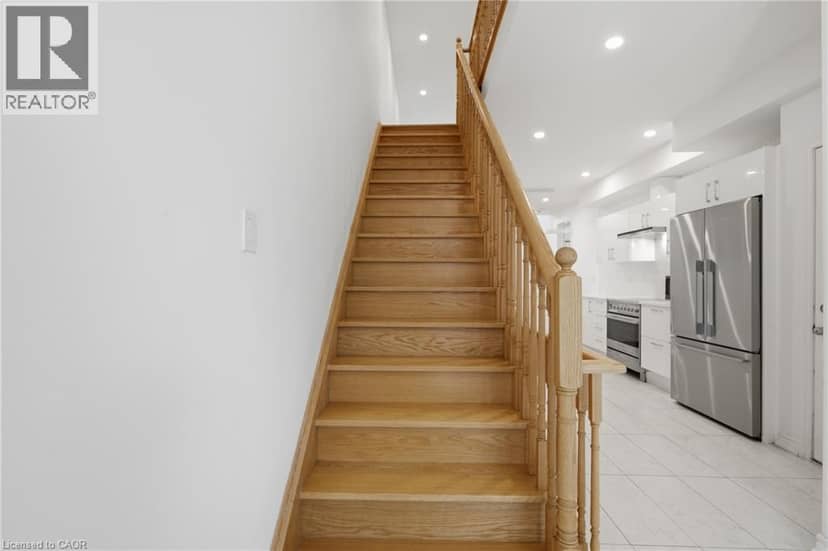 12 GEORGE Manor — photo 18 of 33