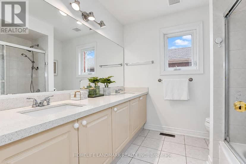 124 Shaftsbury Avenue — photo 37 of 40